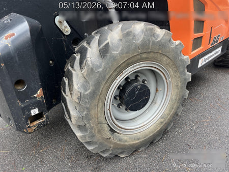 2023 JLG 1732