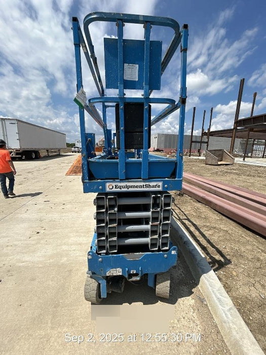 2017 Genie GS-3232 Genie GS3232 32' Scissor Lift
