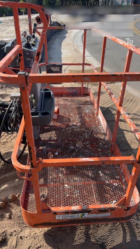 2019 JLG 660SJ