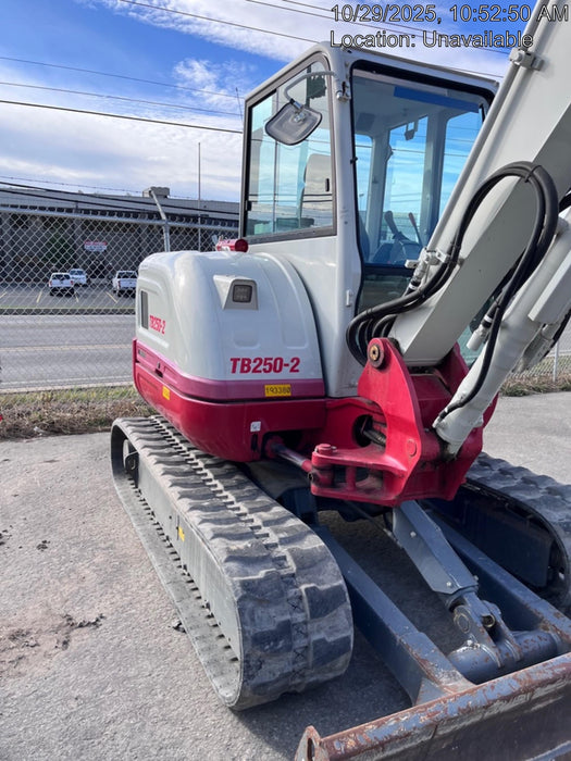 2021 TAKEUCHI TB250-2C