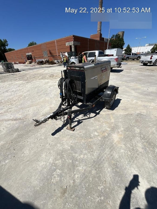 2019 Lincoln Electric Vantage 322 Welder Ready-Pak 3, Two wheel trailer, Fender and Light kit, Cable Rack