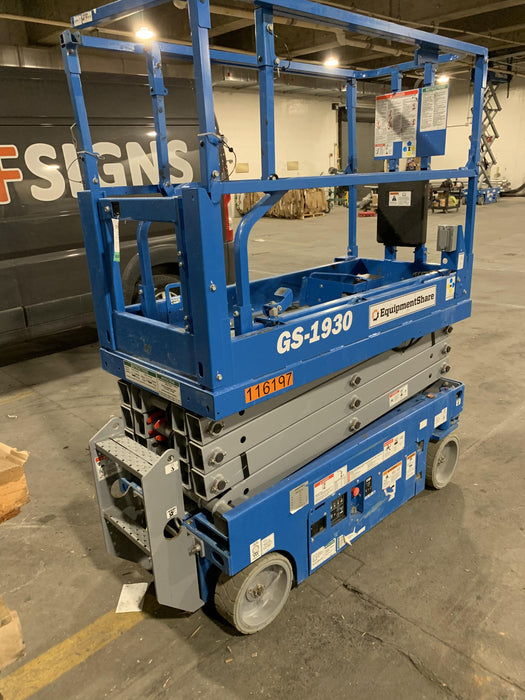 2020 Genie GS-1930 Solid Non Marking Tires, Beacon, Folding rails with half height swing gate