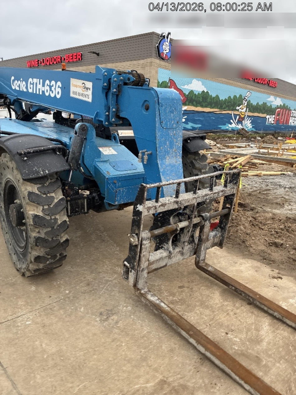 2018 Genie GTH-636 GTH-636 w/Open ROPS, Solid Tires, beacon/work lights, 48" carriage/forks
