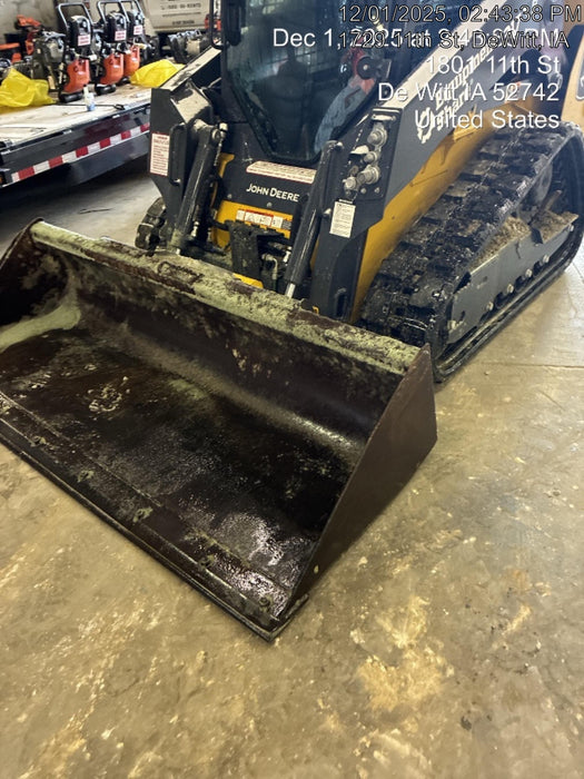 2025 JOHN DEERE 72" Skid Loader Bucket - John Deere C72