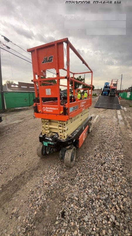 2023 JLG ES2632
