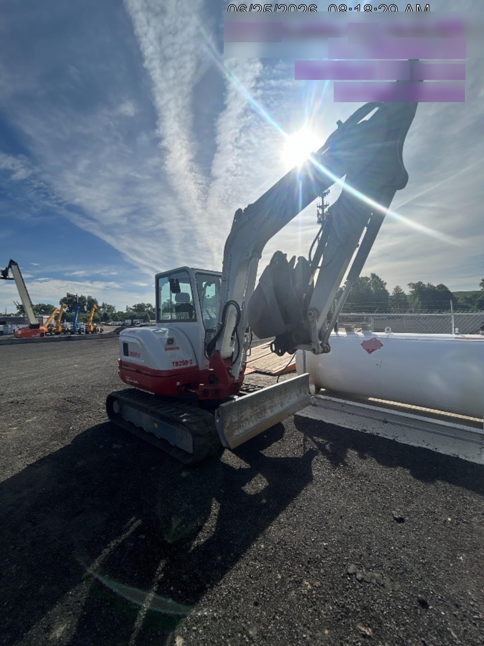 2025 TAKEUCHI 24" Bucket Takeuchi