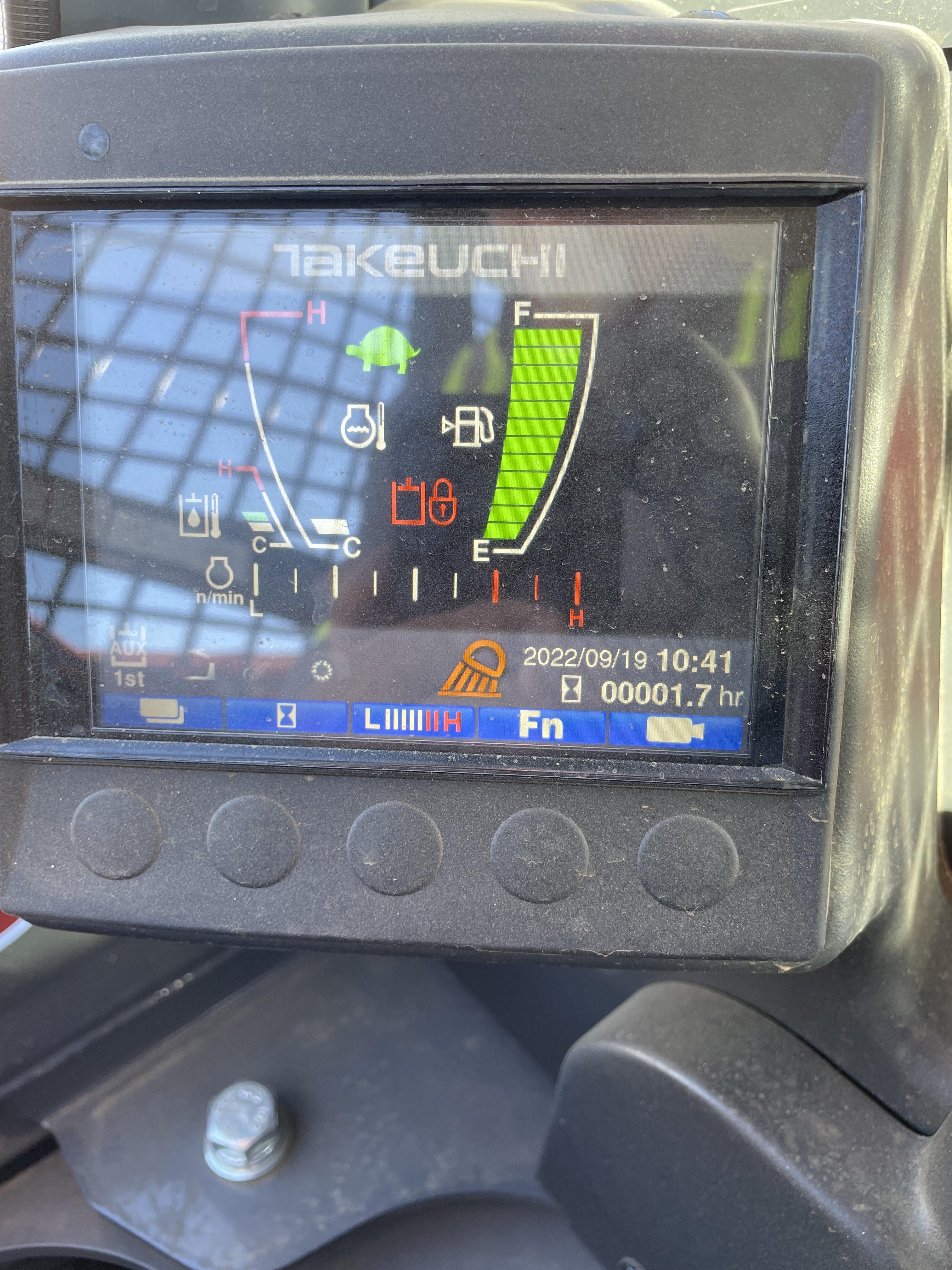 2022 TAKEUCHI TL8R2-R