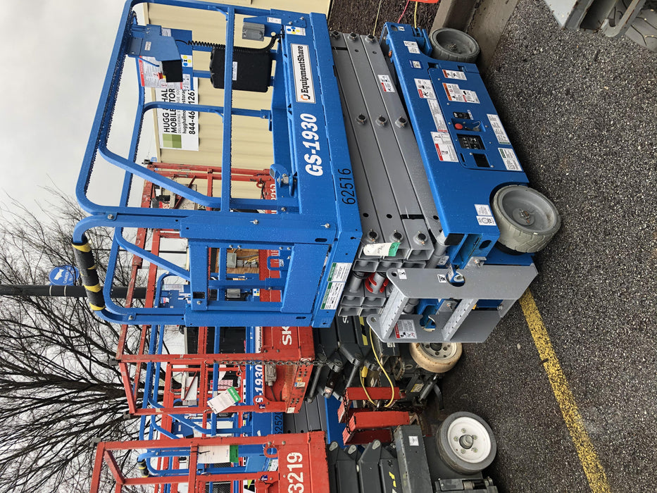 2020 Genie GS-1930 Solid Non Marking Tires, Beacon, Folding rails with half height swing gate