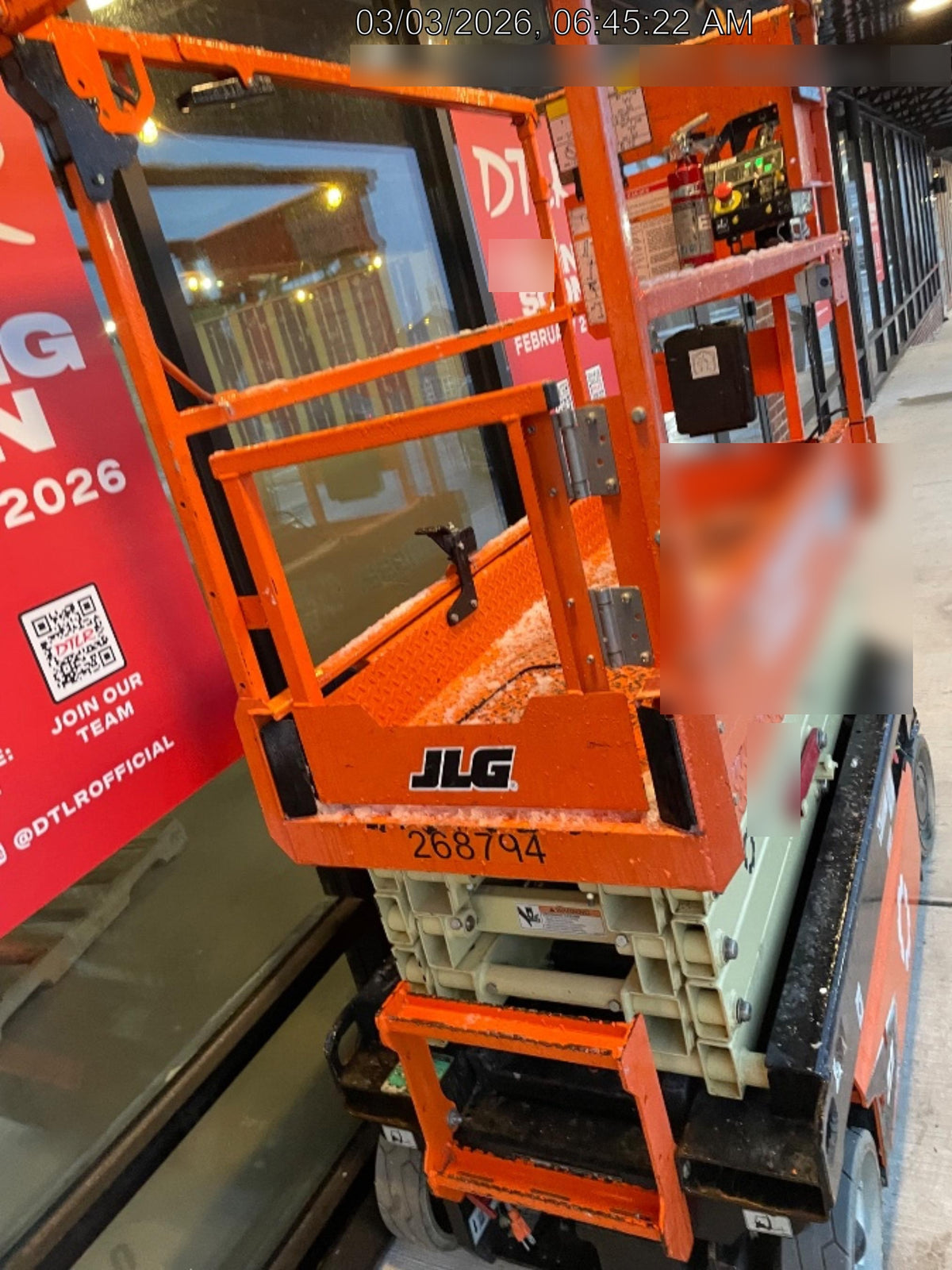 2022 JLG ES1932