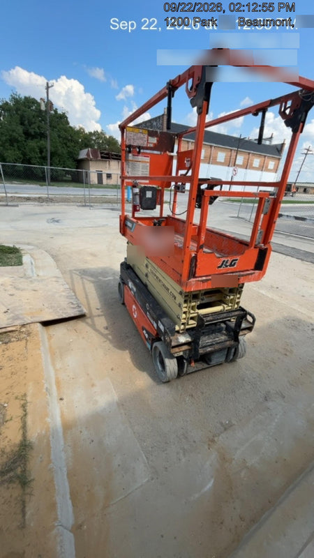 2025 JLG ES1932