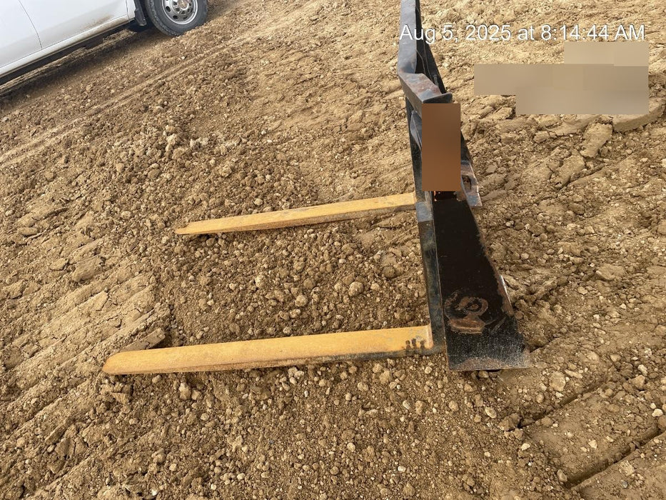 2022 ARROW MATERIAL HANDLING 48" Pallet Forks - Arrow