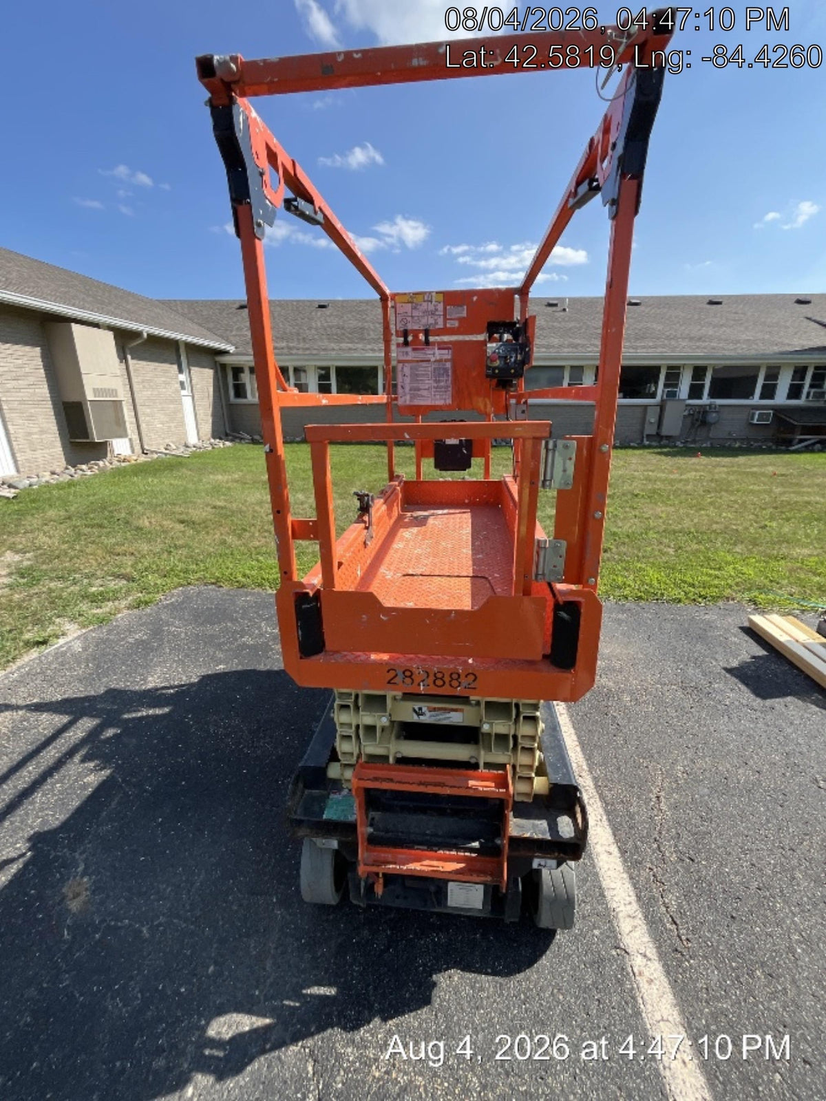 2022 JLG ES1932