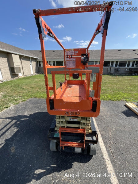 2022 JLG ES1932