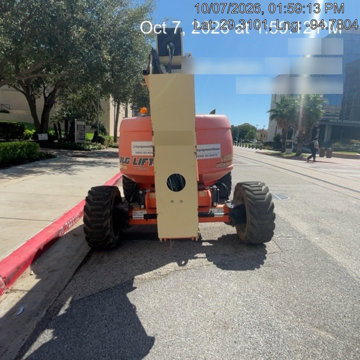 2019 JLG 600AJ