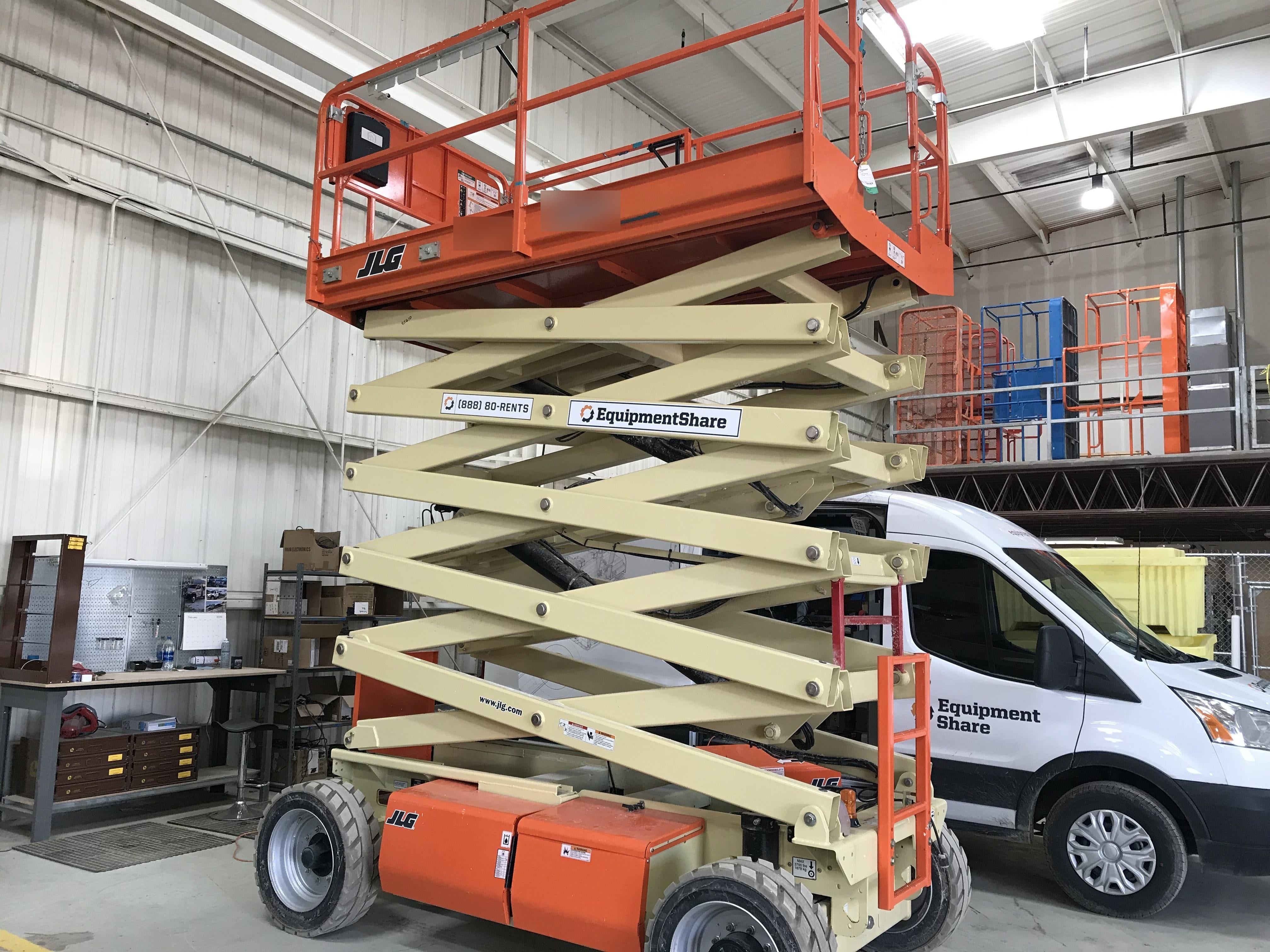 2019 JLG 4069LE