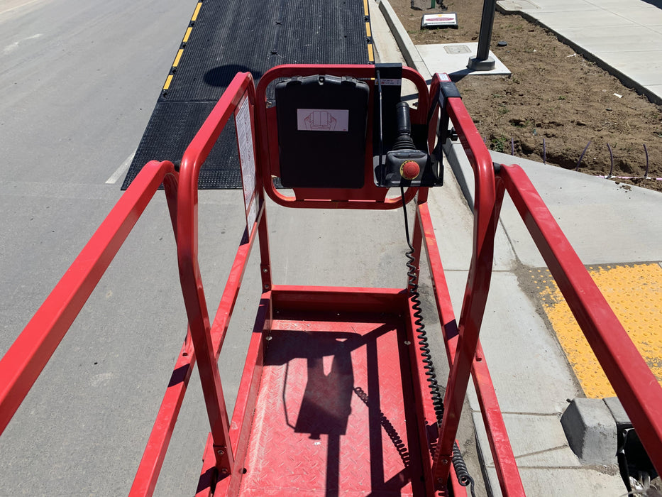 2020 MEC 1330SE Solid NM Tires, Steel Swing out Doors, LCS, Beacon, 900W Inverter