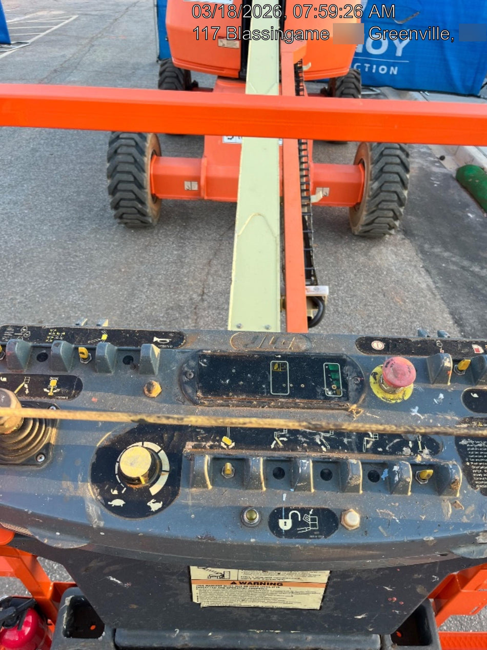 2020 JLG 400S