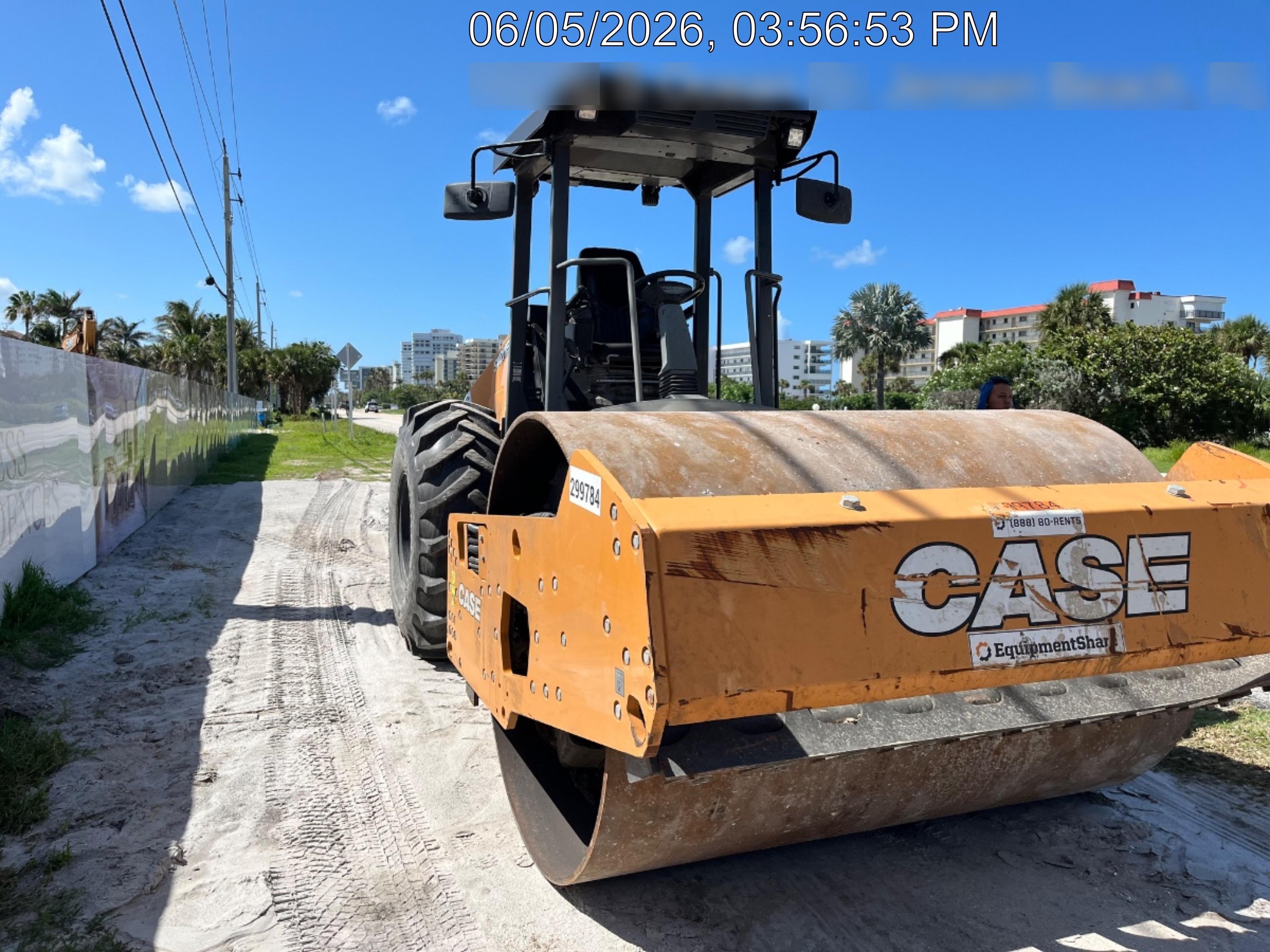 2023 CASE SV211E
