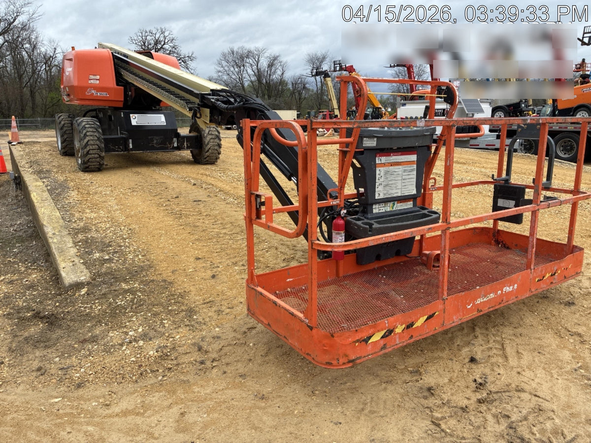 2023 JLG 660SJ