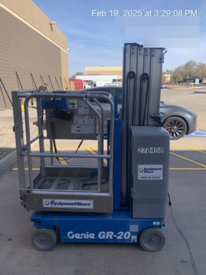 2022 GENIE GR-20