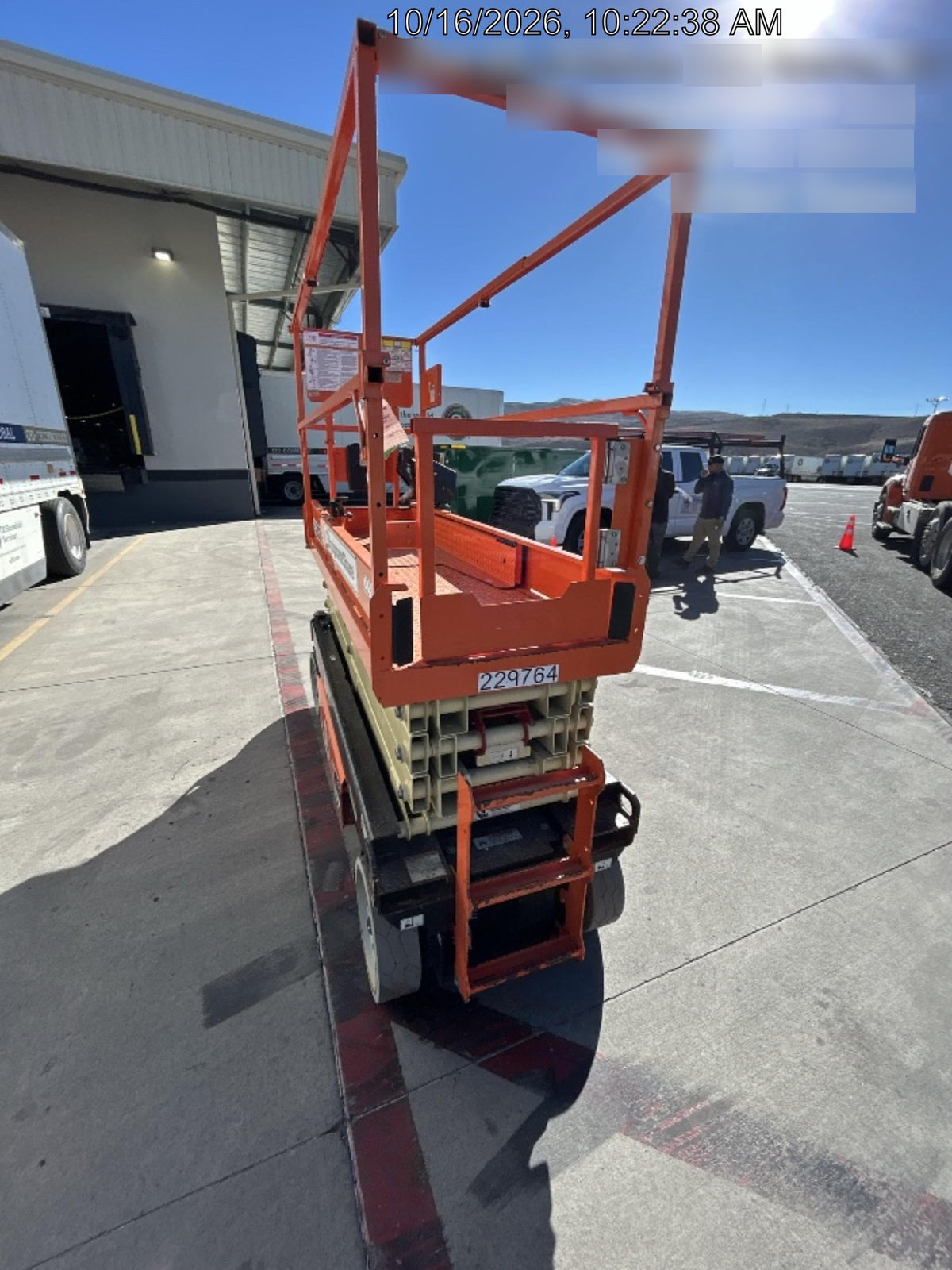 2022 JLG ES2632