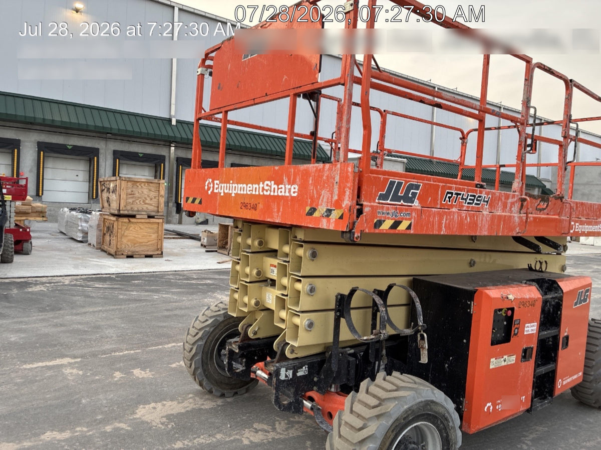 2023 JLG RT4394