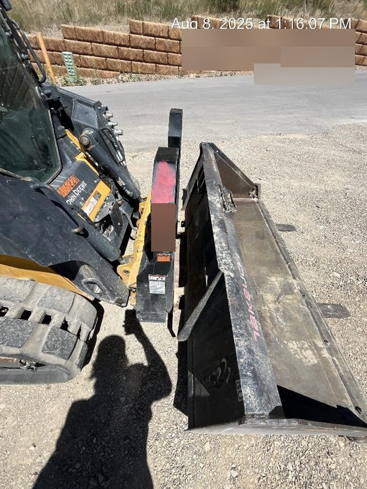 2021 TAKEUCHI 48" Pallet Forks - Takeuchi