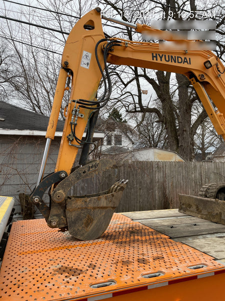 2013 HYUNDAI R60CR-9A