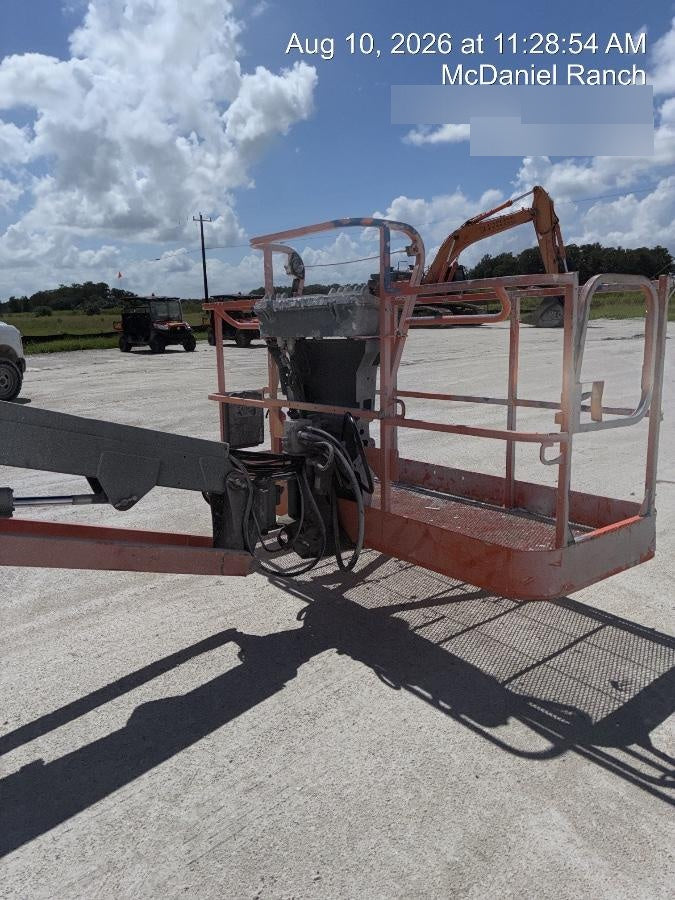 2020 JLG 660SJ