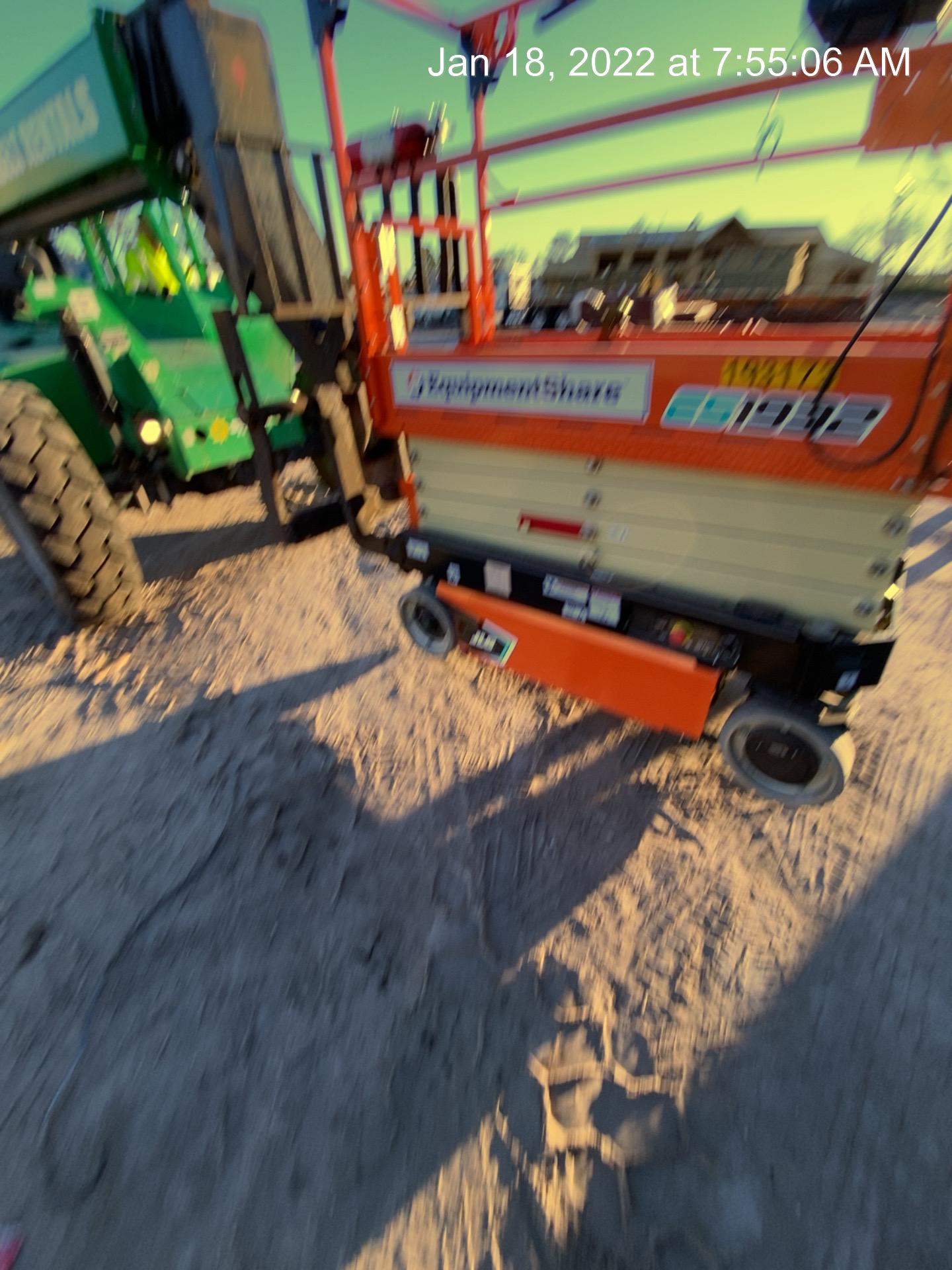 2021 JLG ES1932