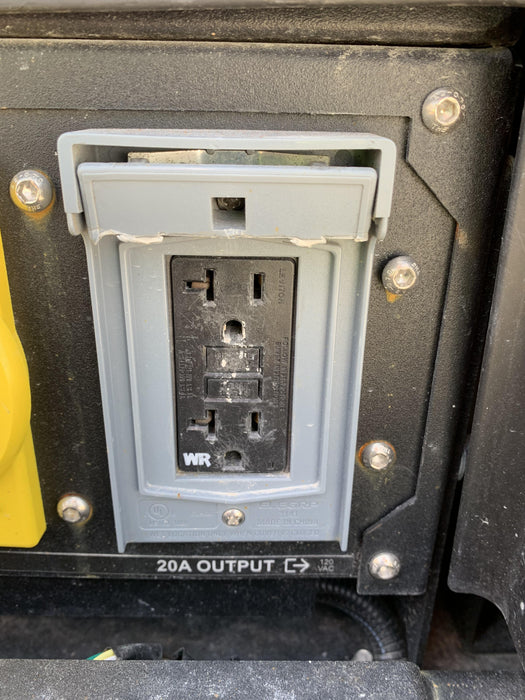 2023 Generac MLT2 Diesel, Flex Switch 120V Input, Powerzone Controller, 
(4) 320W LED Lights, 4kW Generator, 39.9 Gal Fuel Tank, 2" Ball, T3