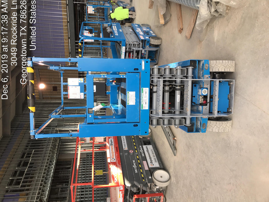 2019 Genie GS-2632 Folding rails with half height swing gate