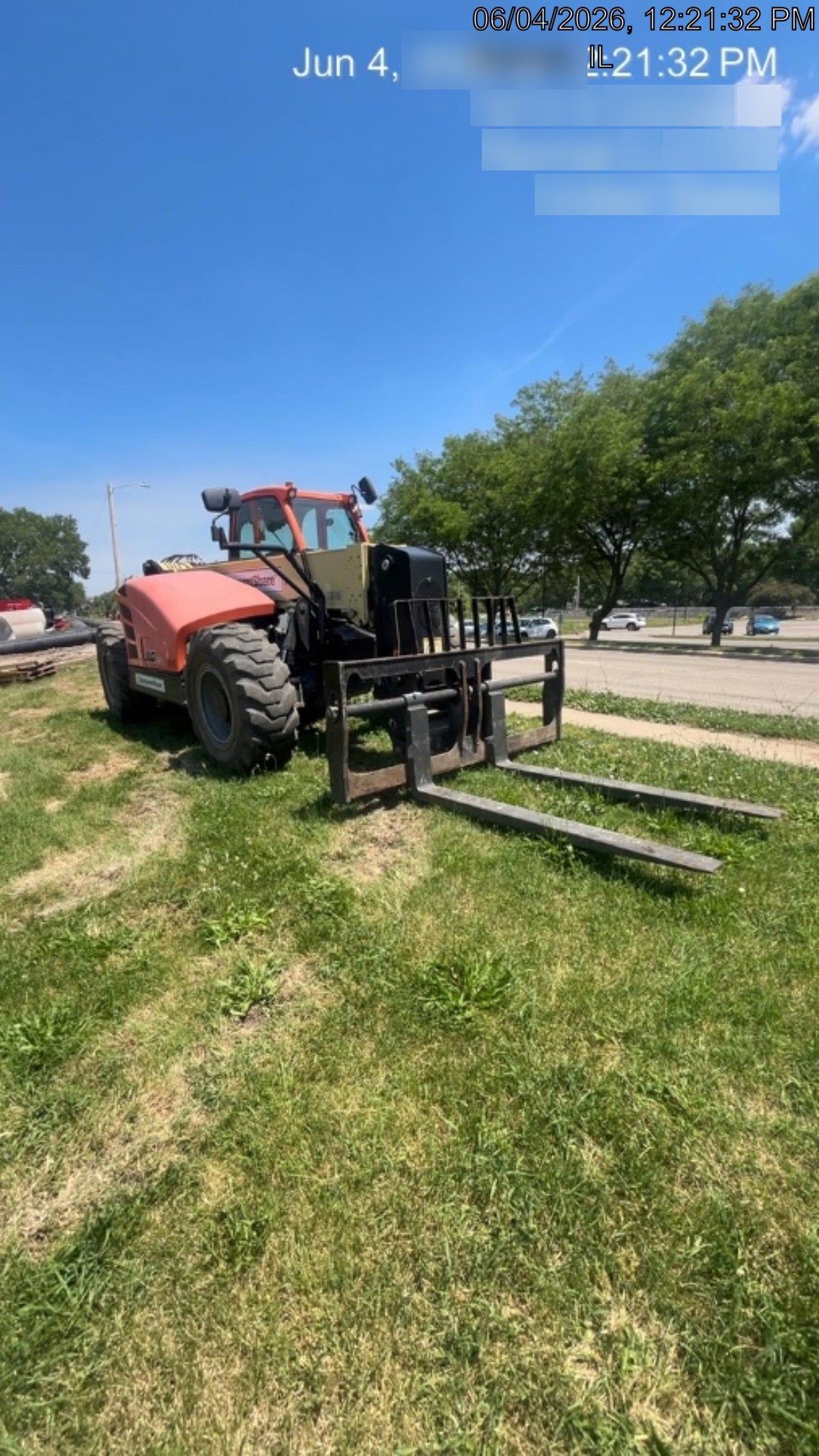 2021 JLG 1732
