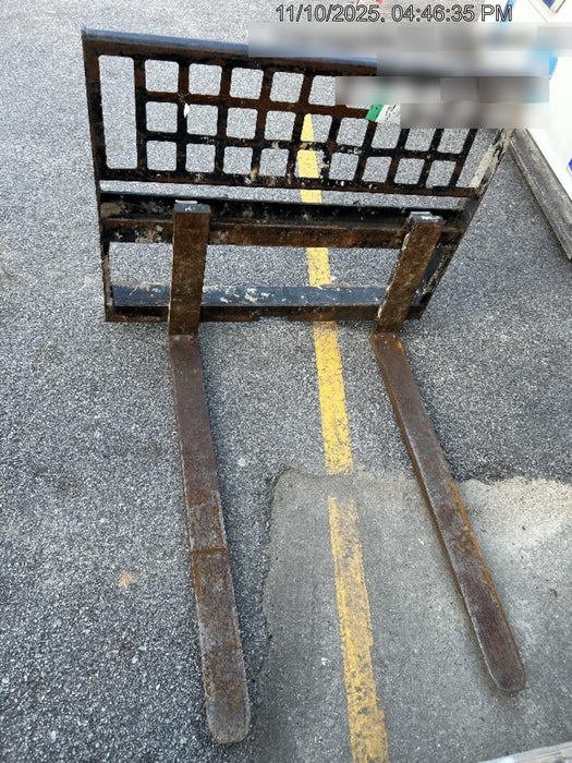 2022 ARROW MATERIAL HANDLING 48" Pallet Forks - Arrow