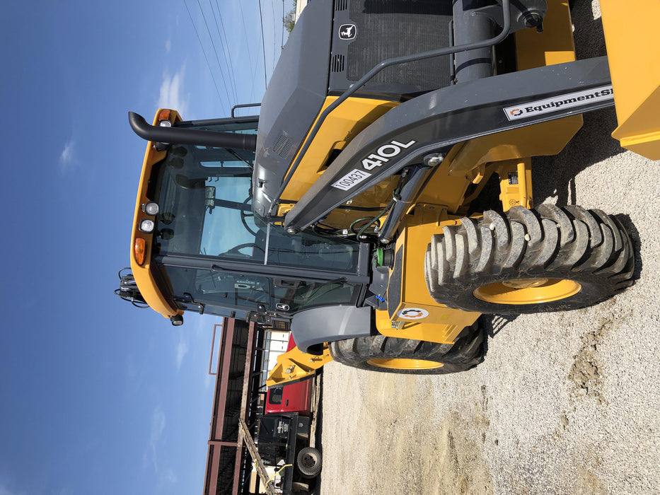 2020 John Deere 410L - Extendable Stick Cab/Heat/Air, 4WD, Extendable Stick, Pilot Controls, 2 Way Hydraulics, TAG Manual QC