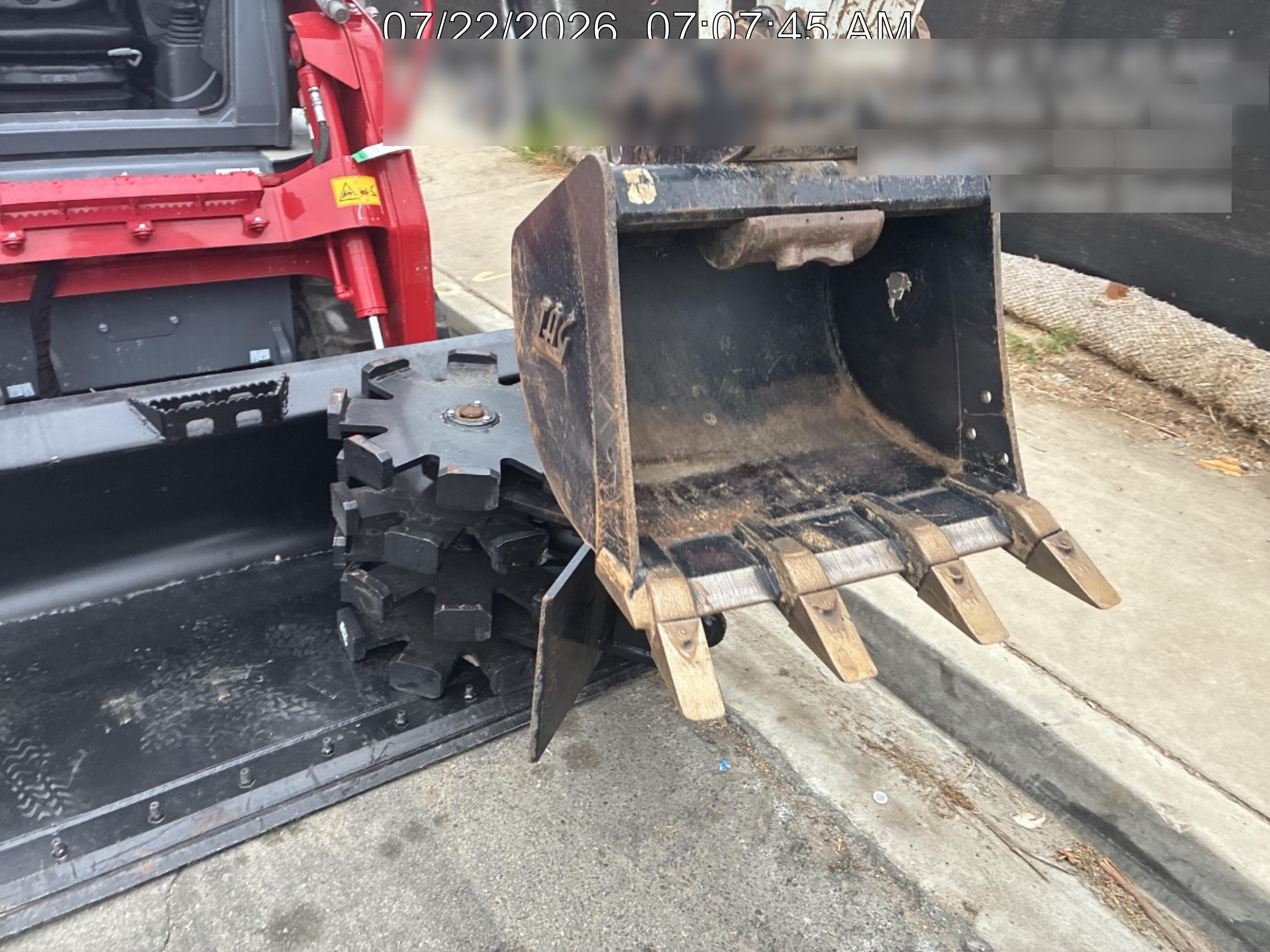 2021 TAKEUCHI TB240R