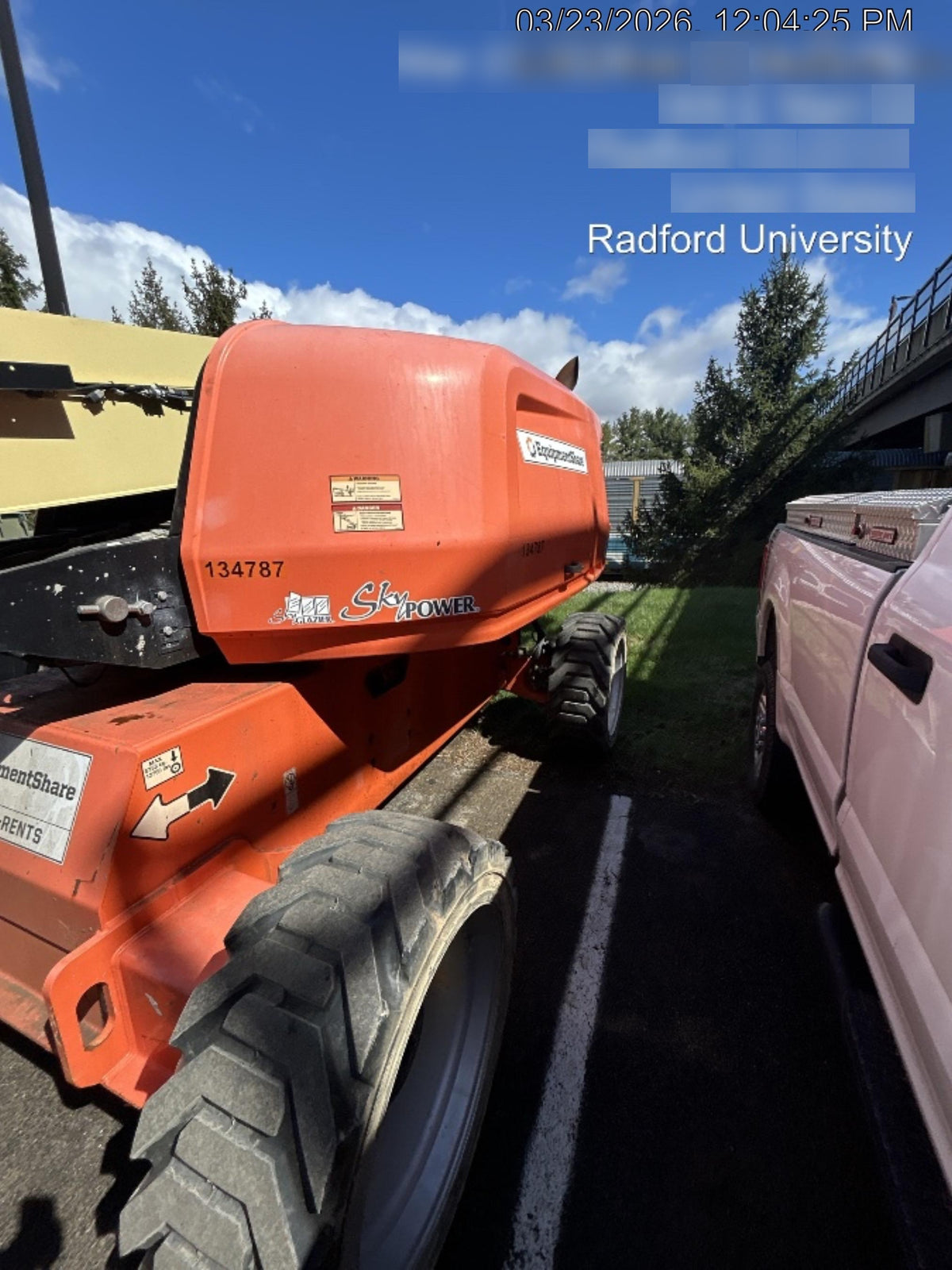 2021 JLG 600S