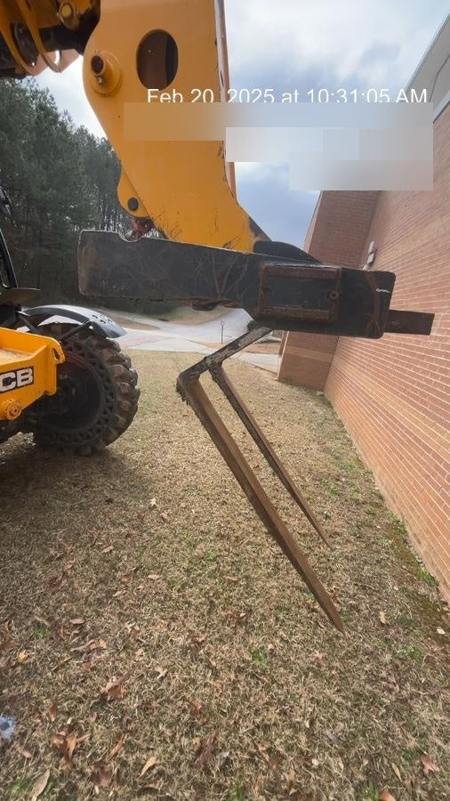 2020 JCB 509-42 Canopy, Solid Tires, Work Lights, Beacon, Aux Hydraulics, Back up Alarm, Lifting Eye, ES Decals