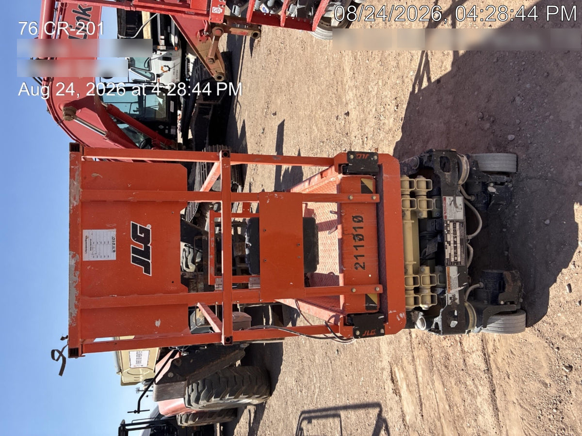2022 JLG ES1330L
