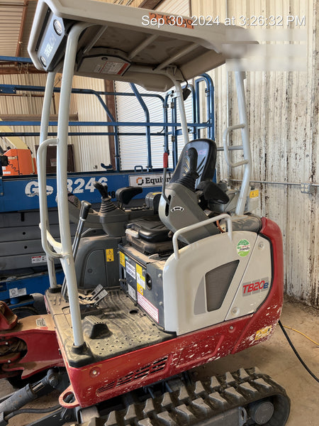 2022 TAKEUCHI TB20e