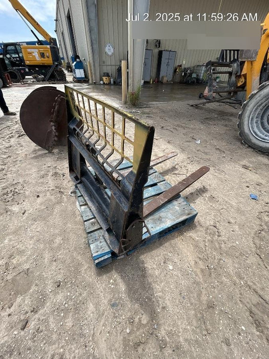 2021 PALADIN 48" Pallet Forks - Paladin