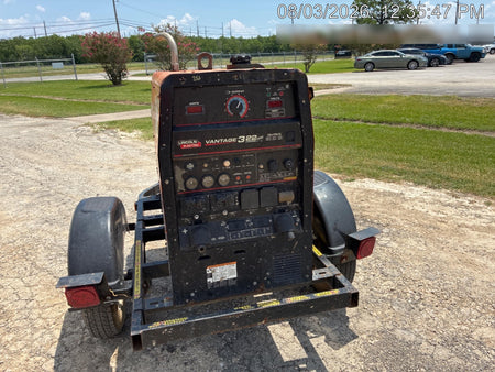 2021 Lincoln Electric Vantage 322 Vantage 322 Ready Pak 3 w/ Decals, ORANGE (includes trailer, cable rack, fender light kit) NO Telematics