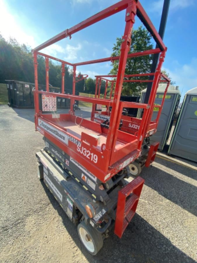 2023 SKYJACK SJ3219