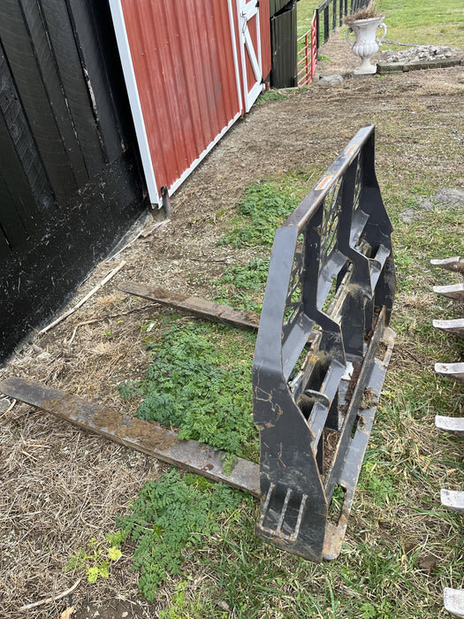 2020 PALADIN 48" Pallet Forks - Paladin