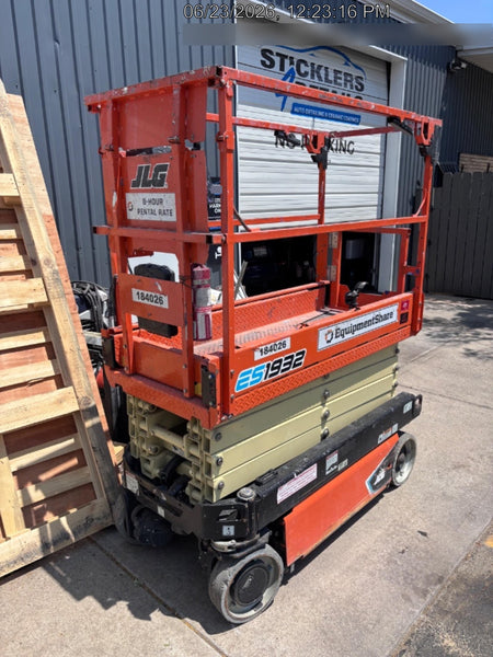2021 JLG ES1932