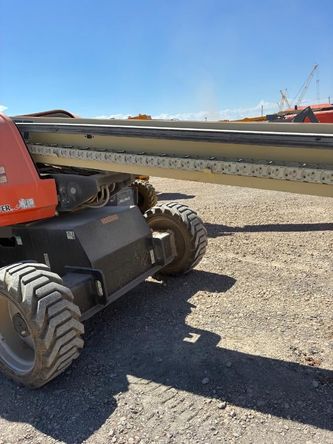 2023 JLG 600S