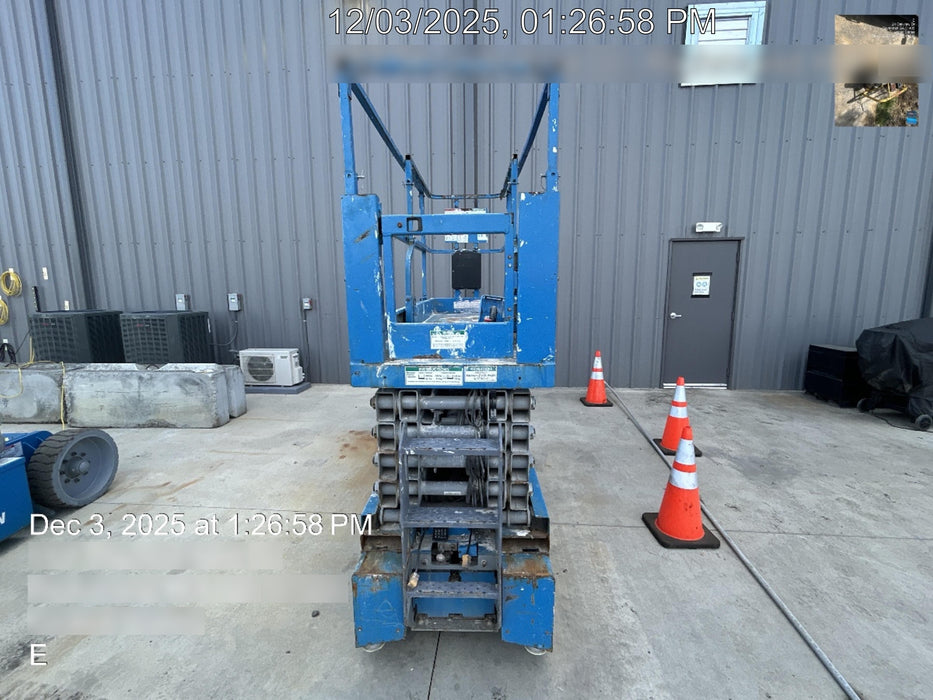2017 Genie GS-3232 32' Narrow Scissor Lift