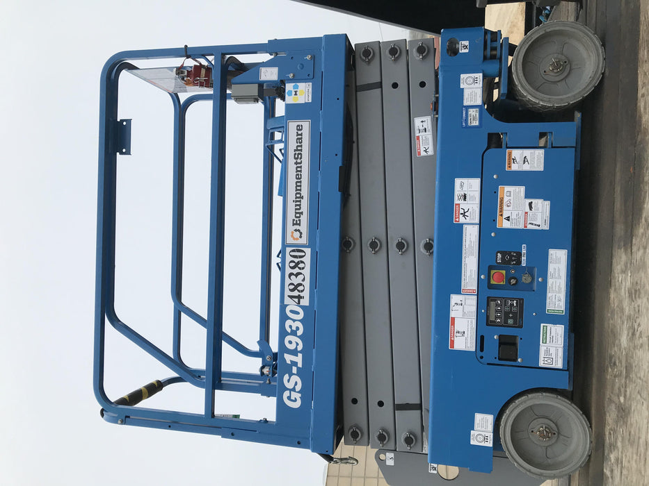 2019 Genie GS-1930 Fixed rails with chain Entry