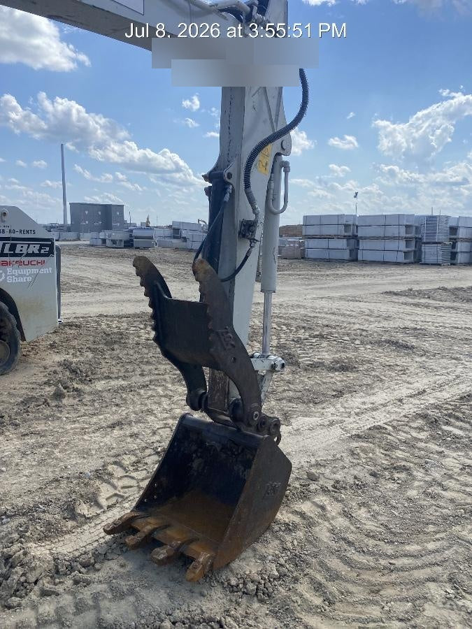 2023 TAKEUCHI TB250-2R