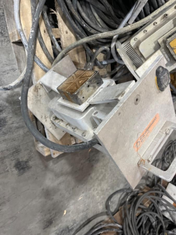 2022 WORKSITE LIGHTING PetroPRO Handy 24639